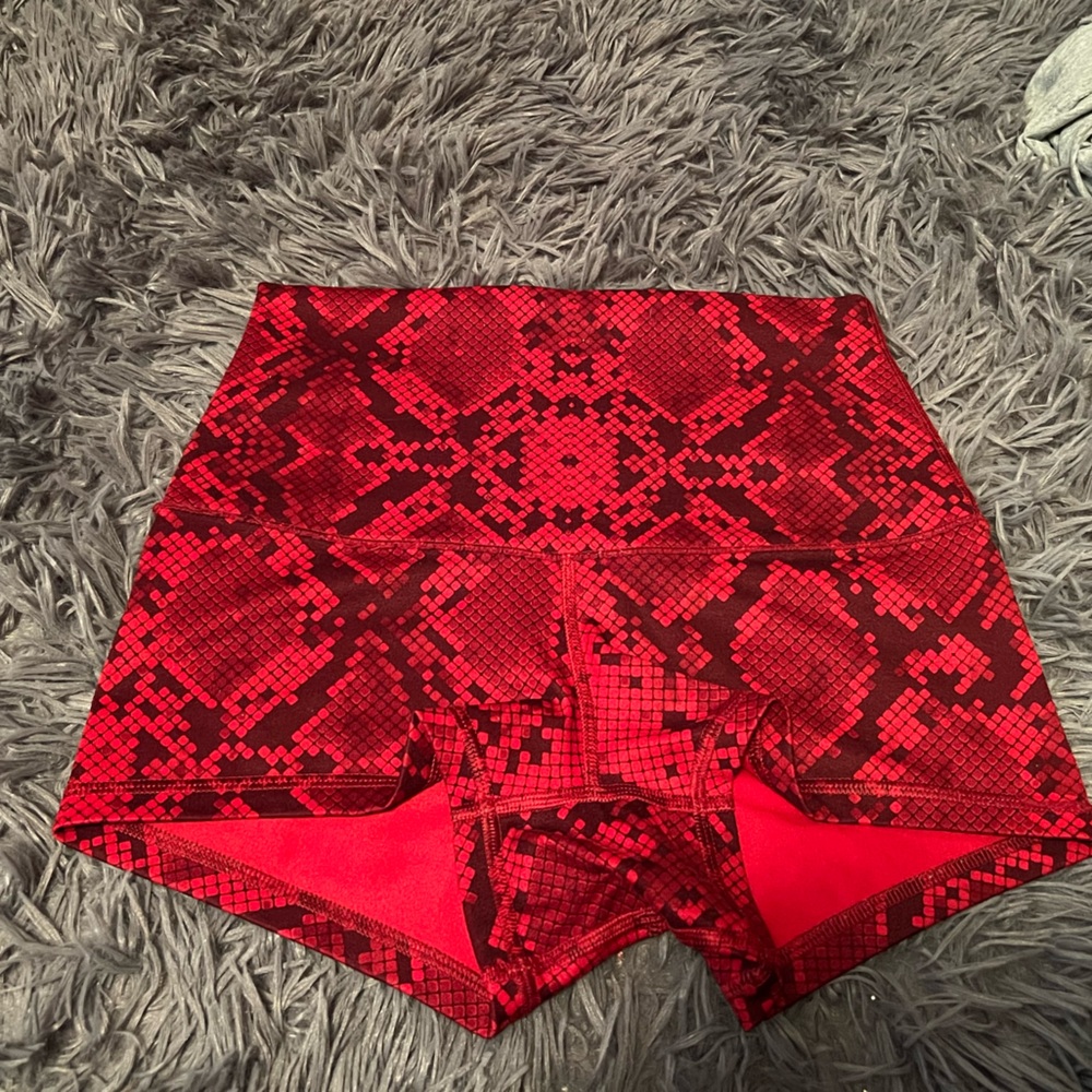 Lululemon biker shorts